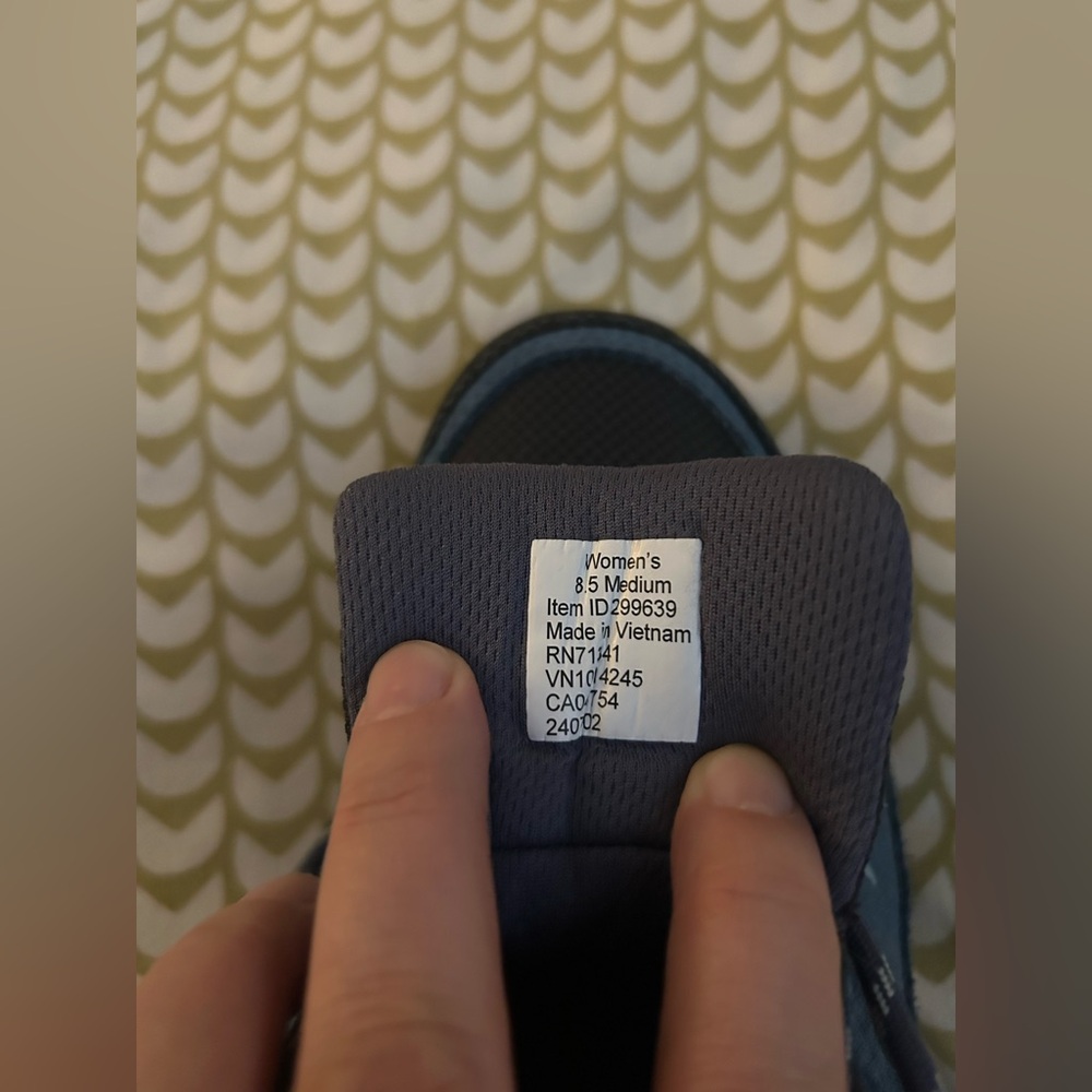L.L.Bean women’s Trail Model Hiker 4 waterproof hiking shoes, size 8.5 - Picture 7 of 7